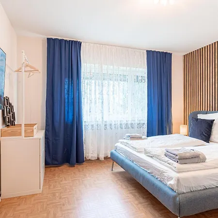 Lionapartments #2 *